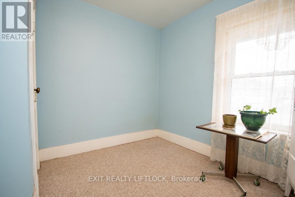 266 Stewart Street, Peterborough Central (North), Ontario  K9J 3M9 - Photo 21 - X12103722