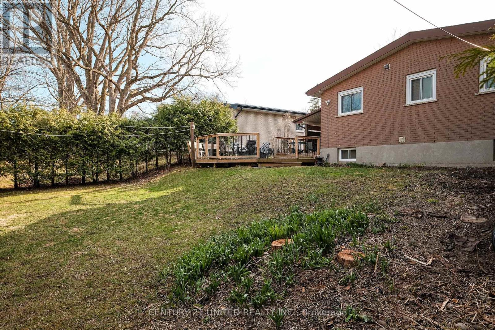 1052 Glendale Drive, Peterborough North (Central), Ontario  K9H 6M4 - Photo 34 - X12103779