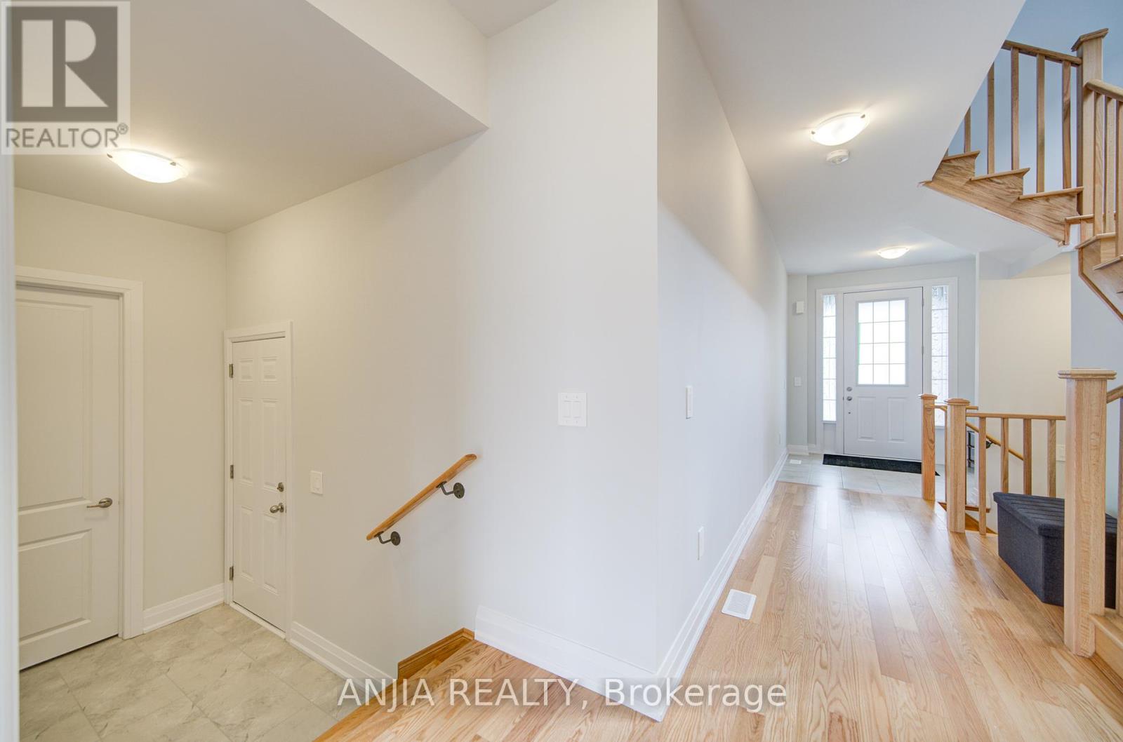 45 Corley Street, Kawartha Lakes (Lindsay), Ontario  K9V 6C2 - Photo 13 - X12103982