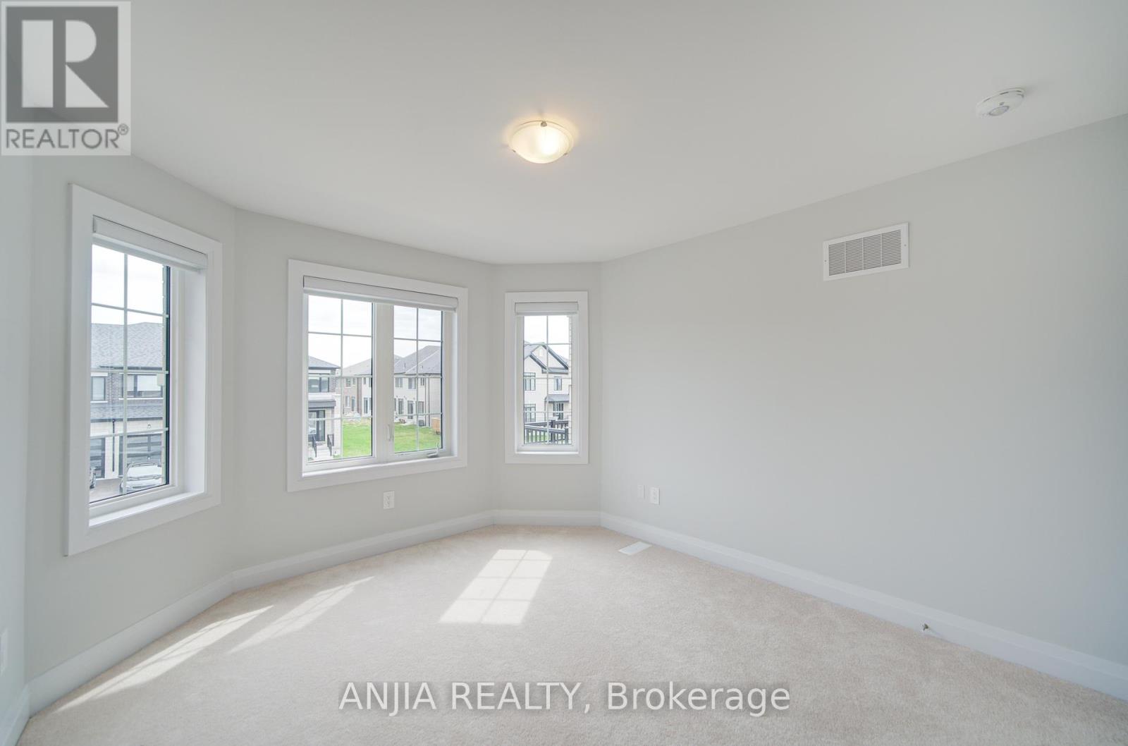 45 Corley Street, Kawartha Lakes (Lindsay), Ontario  K9V 6C2 - Photo 42 - X12103982