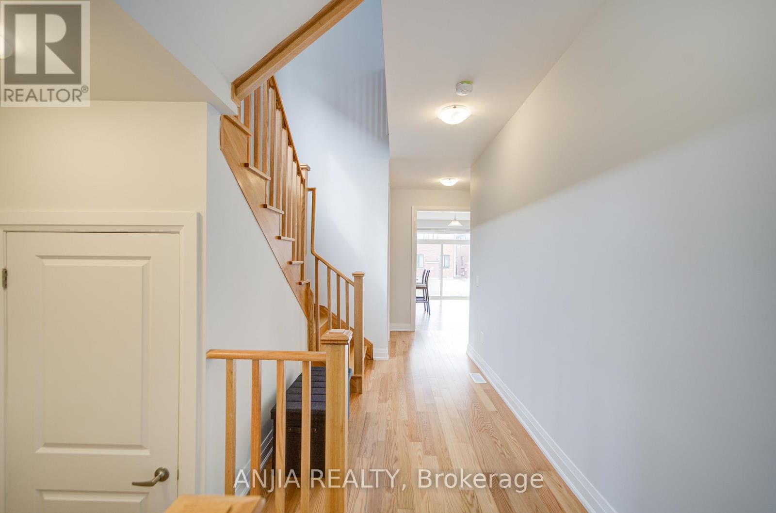 45 Corley Street, Kawartha Lakes (Lindsay), Ontario  K9V 6C2 - Photo 8 - X12103982
