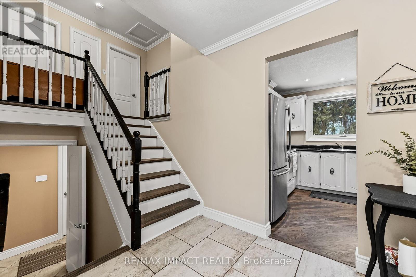 1158 Weller Street, Peterborough West (North), Ontario  K9J 7M8 - Photo 19 - X12104060