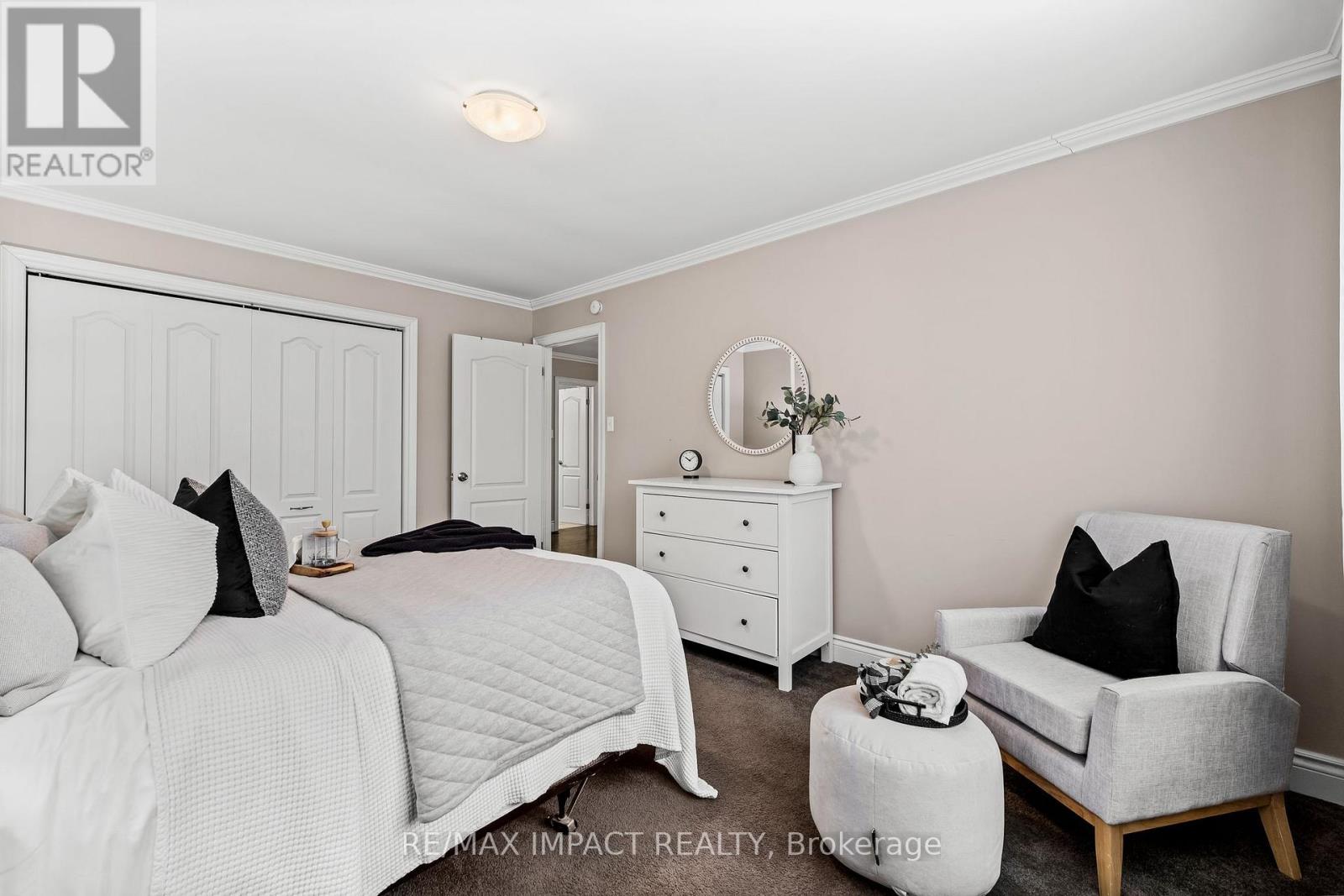 1158 Weller Street, Peterborough West (North), Ontario  K9J 7M8 - Photo 22 - X12104060