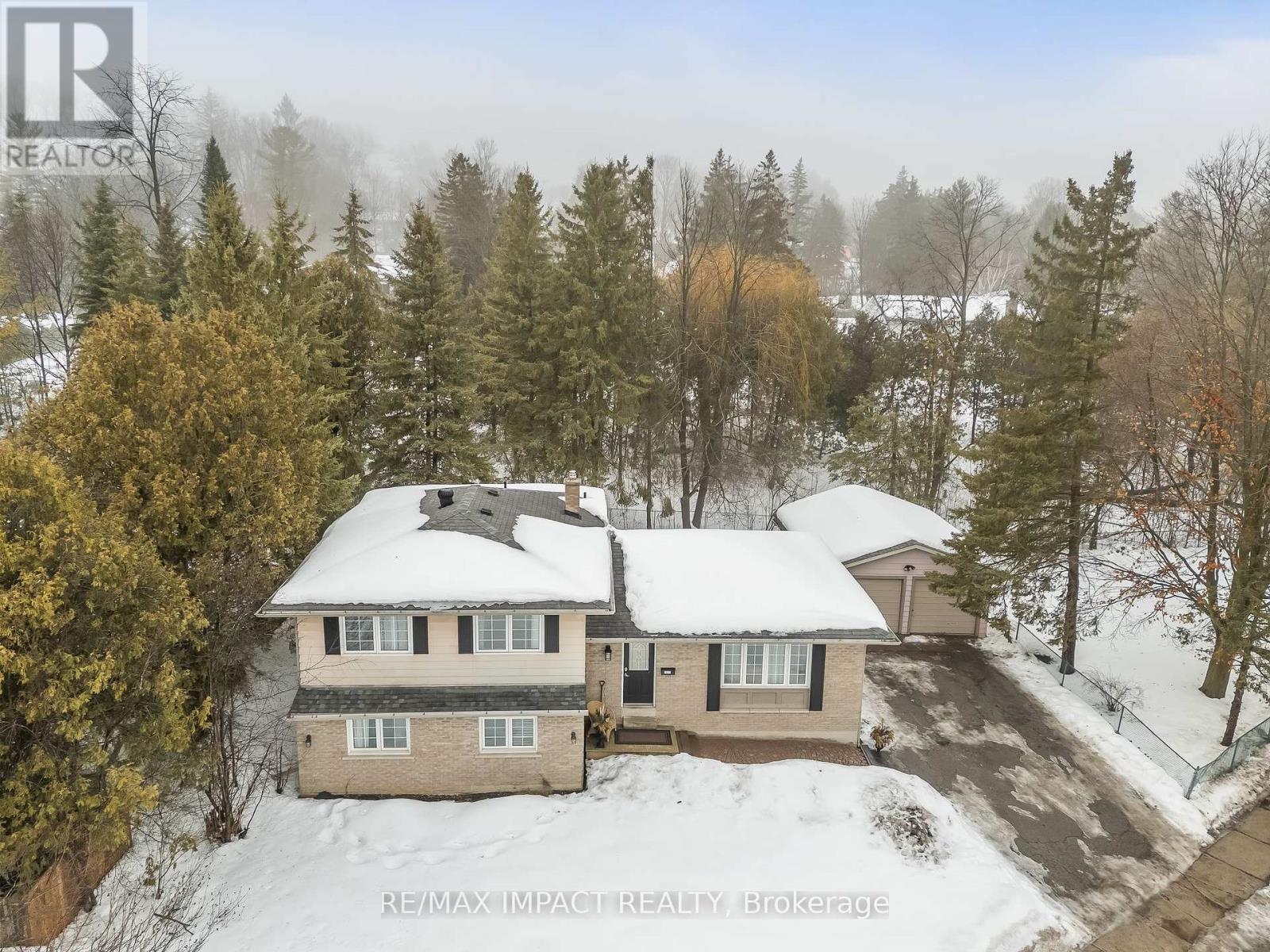 1158 Weller Street, Peterborough West (North), Ontario  K9J 7M8 - Photo 3 - X12104060