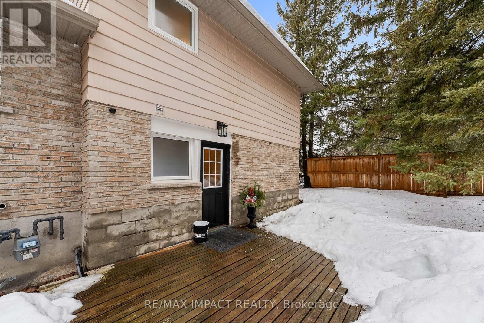1158 Weller Street, Peterborough West (North), Ontario  K9J 7M8 - Photo 39 - X12104060