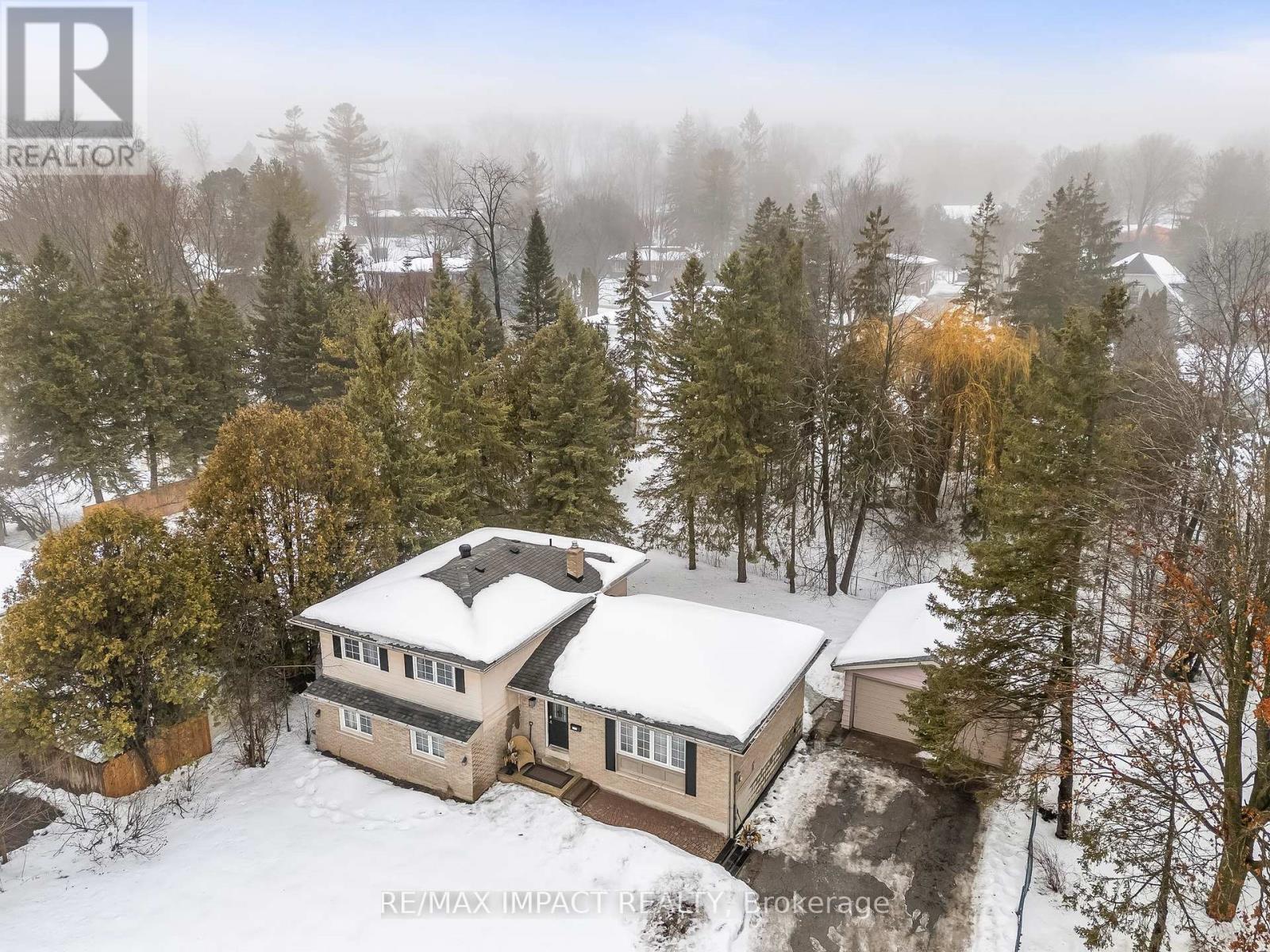 1158 Weller Street, Peterborough West (North), Ontario  K9J 7M8 - Photo 4 - X12104060