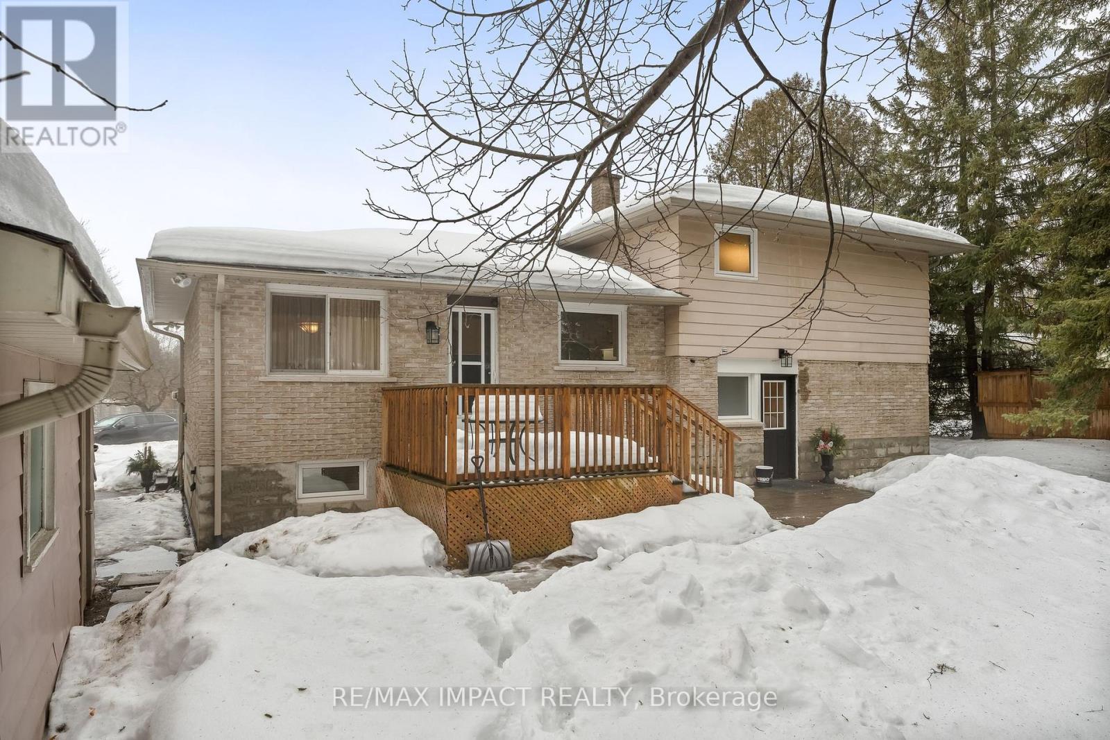1158 Weller Street, Peterborough West (North), Ontario  K9J 7M8 - Photo 40 - X12104060