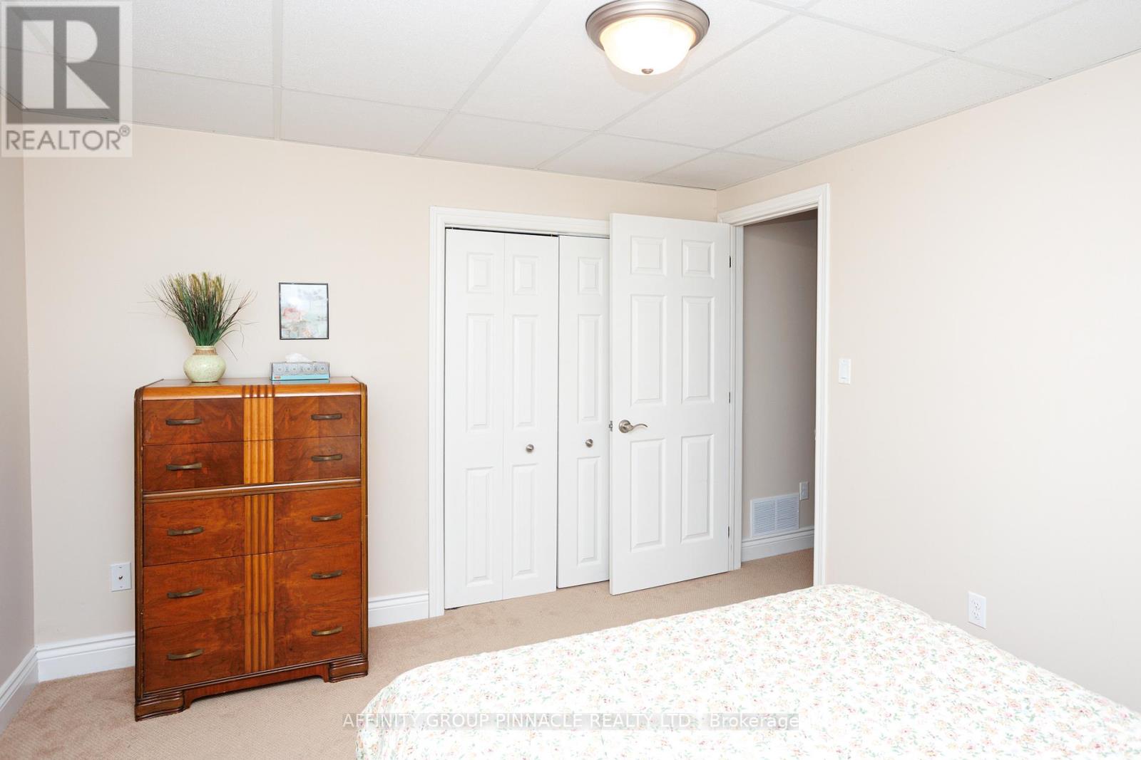 23 Denfield Road, Kawartha Lakes (Lindsay), Ontario  K9V 0B5 - Photo 25 - X12104170