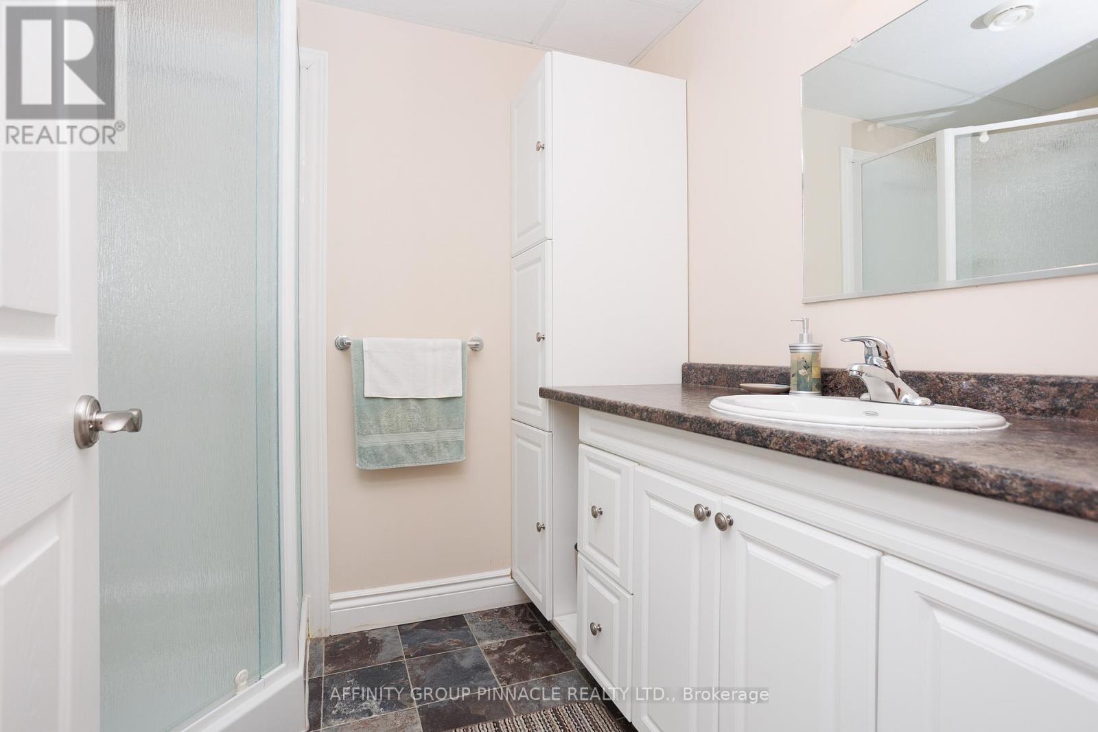 23 Denfield Road, Kawartha Lakes (Lindsay), Ontario  K9V 0B5 - Photo 26 - X12104170