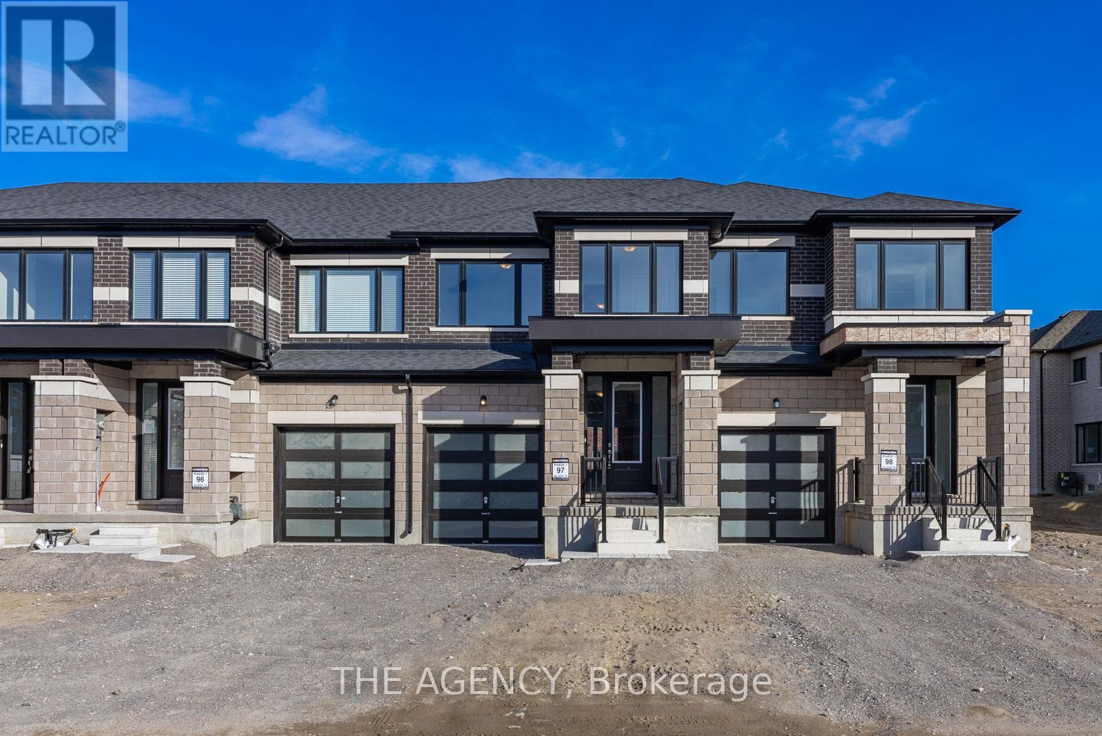 44 CORLEY STREET, kawartha lakes (lindsay), Ontario