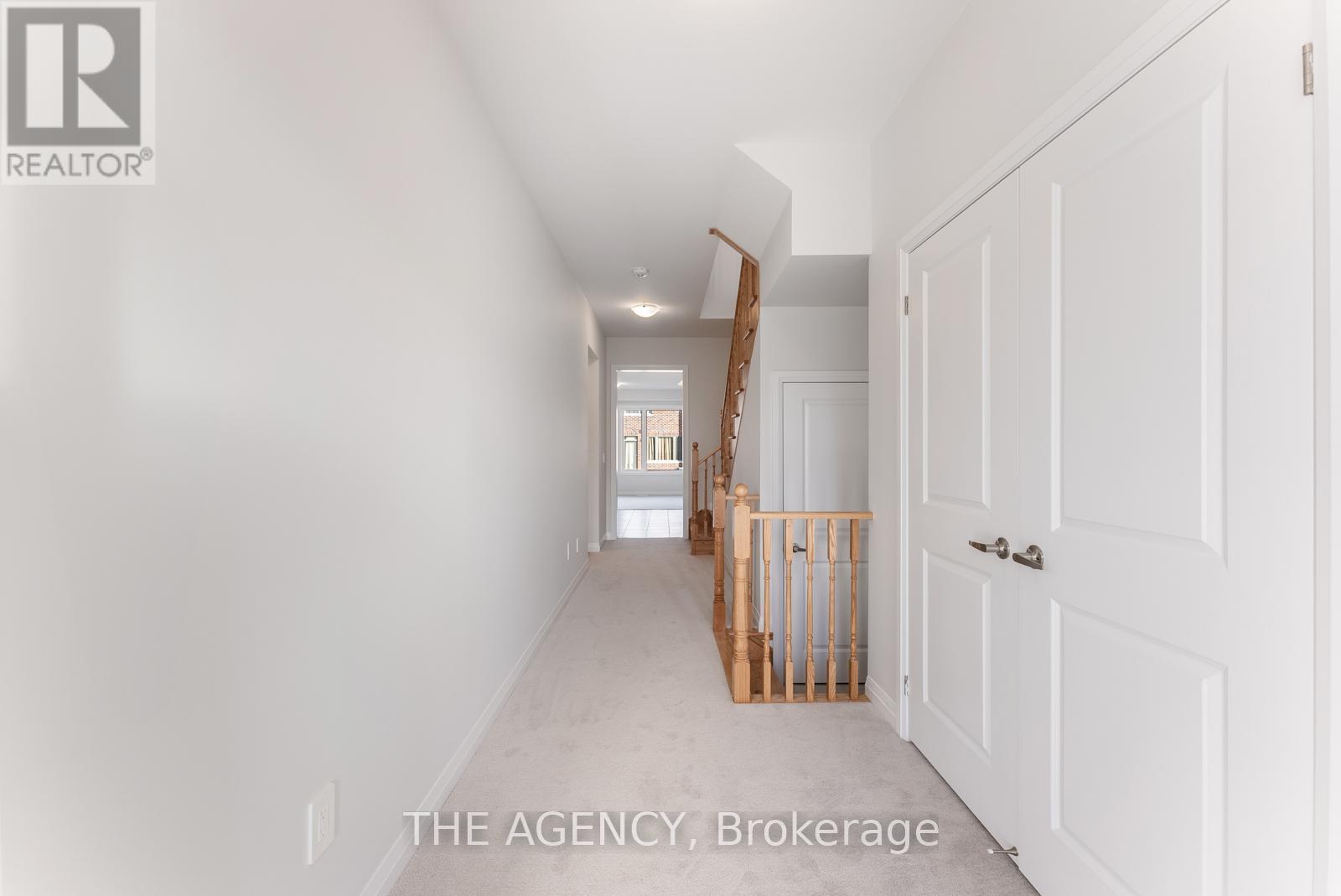 44 Corley Street, Kawartha Lakes (Lindsay), Ontario  K9V 6C2 - Photo 3 - X12104750