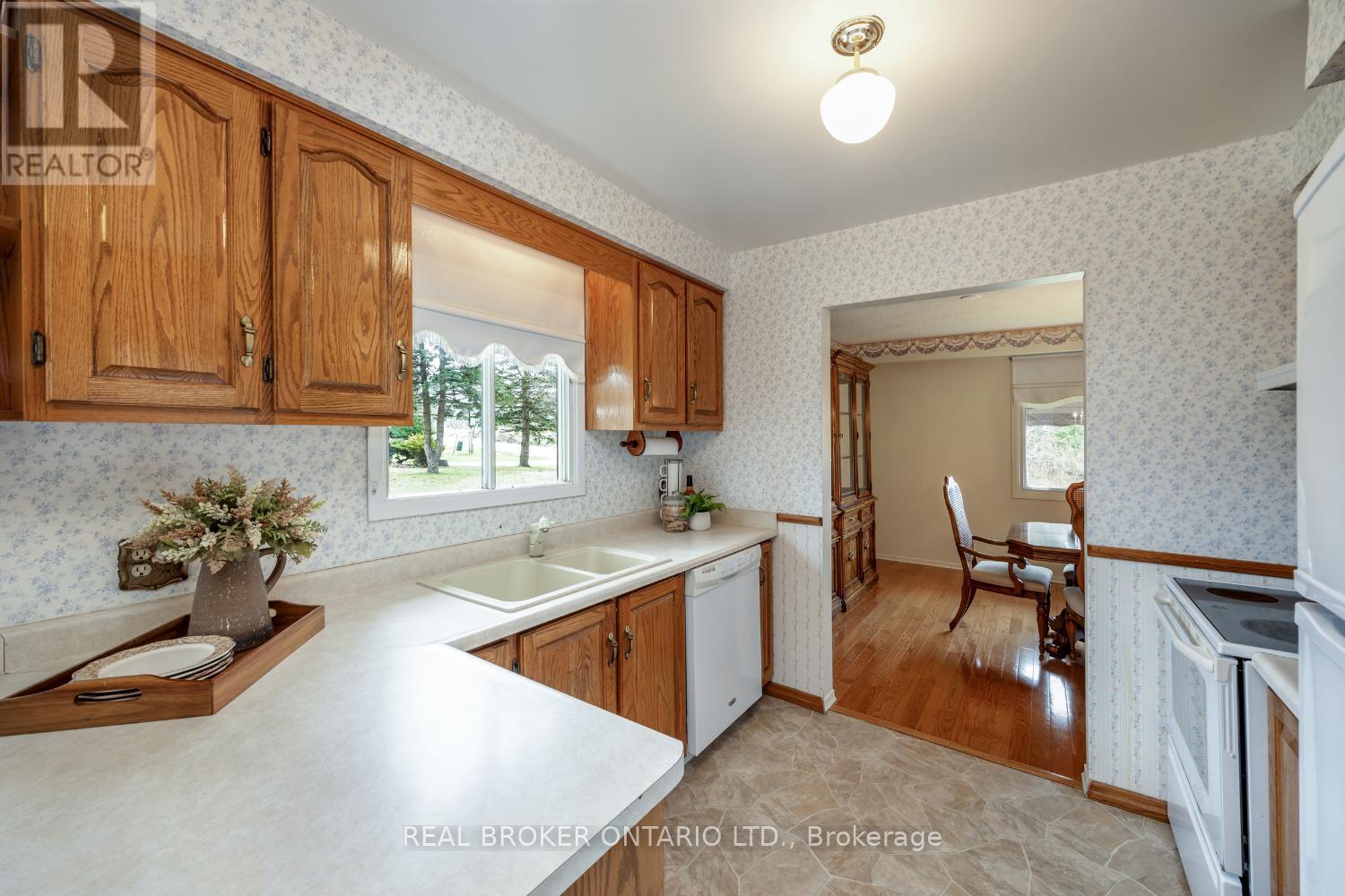 3318 Concession Rd 3, Clarington, Ontario  L1B 0M4 - Photo 11 - E12105082