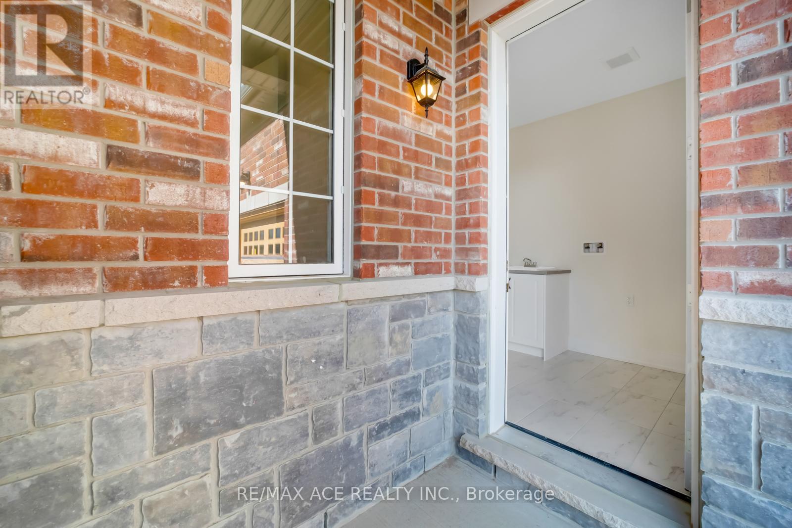 81 Golden Meadows Drive, Otonabee-South Monaghan, Ontario  K9J 6Y3 - Photo 18 - X12105807