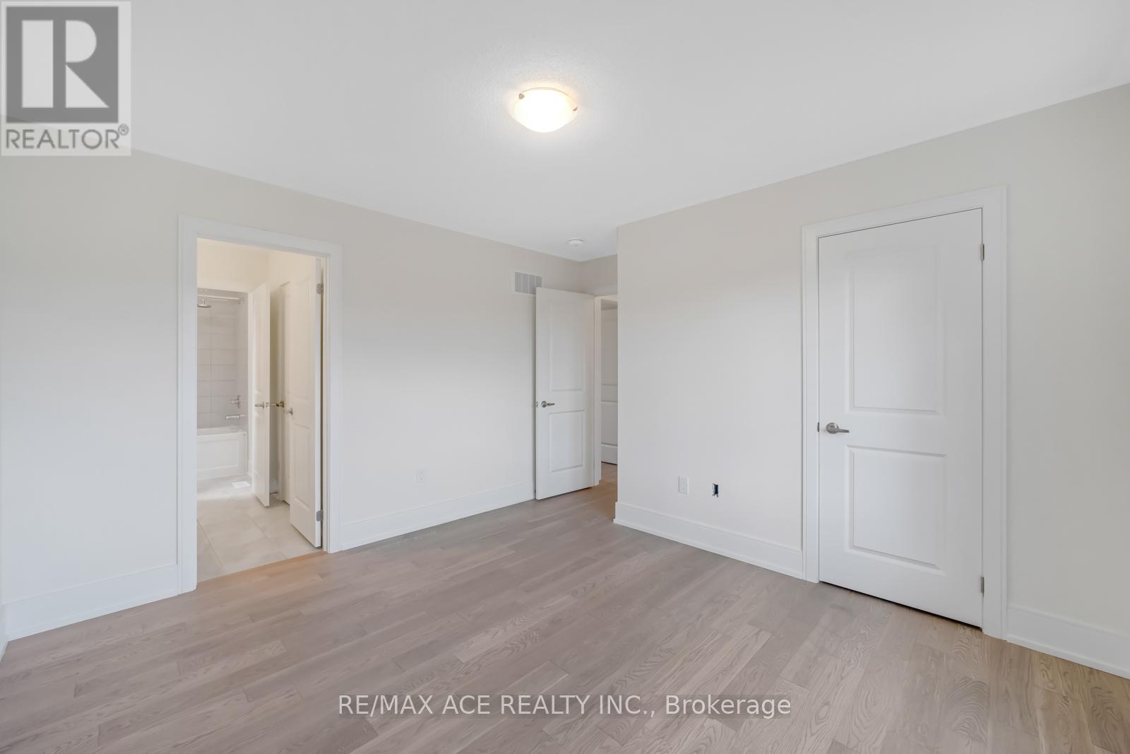 81 Golden Meadows Drive, Otonabee-South Monaghan, Ontario  K9J 6Y3 - Photo 32 - X12105807