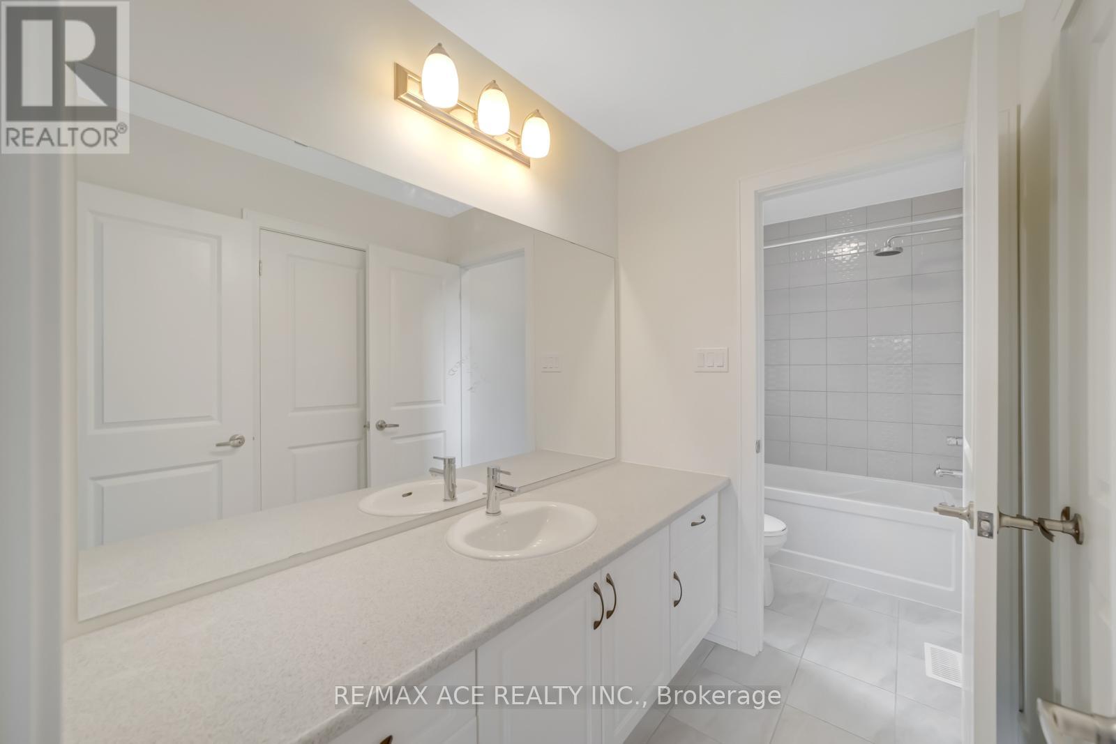 81 Golden Meadows Drive, Otonabee-South Monaghan, Ontario  K9J 6Y3 - Photo 33 - X12105807