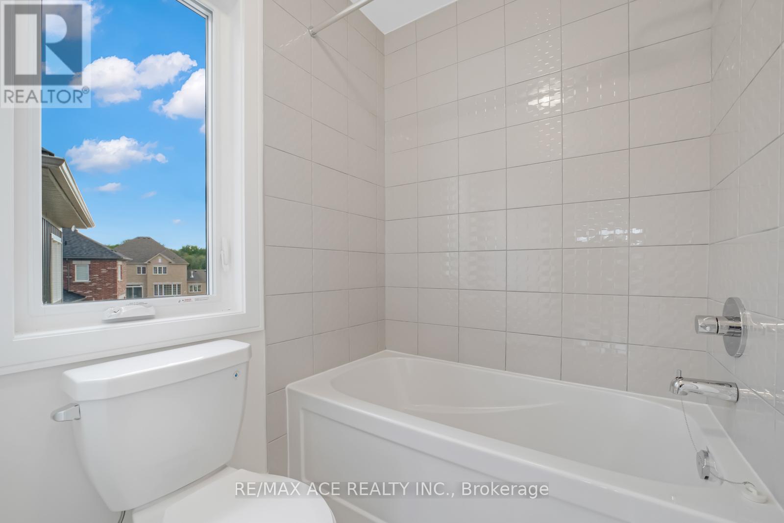 81 Golden Meadows Drive, Otonabee-South Monaghan, Ontario  K9J 6Y3 - Photo 34 - X12105807