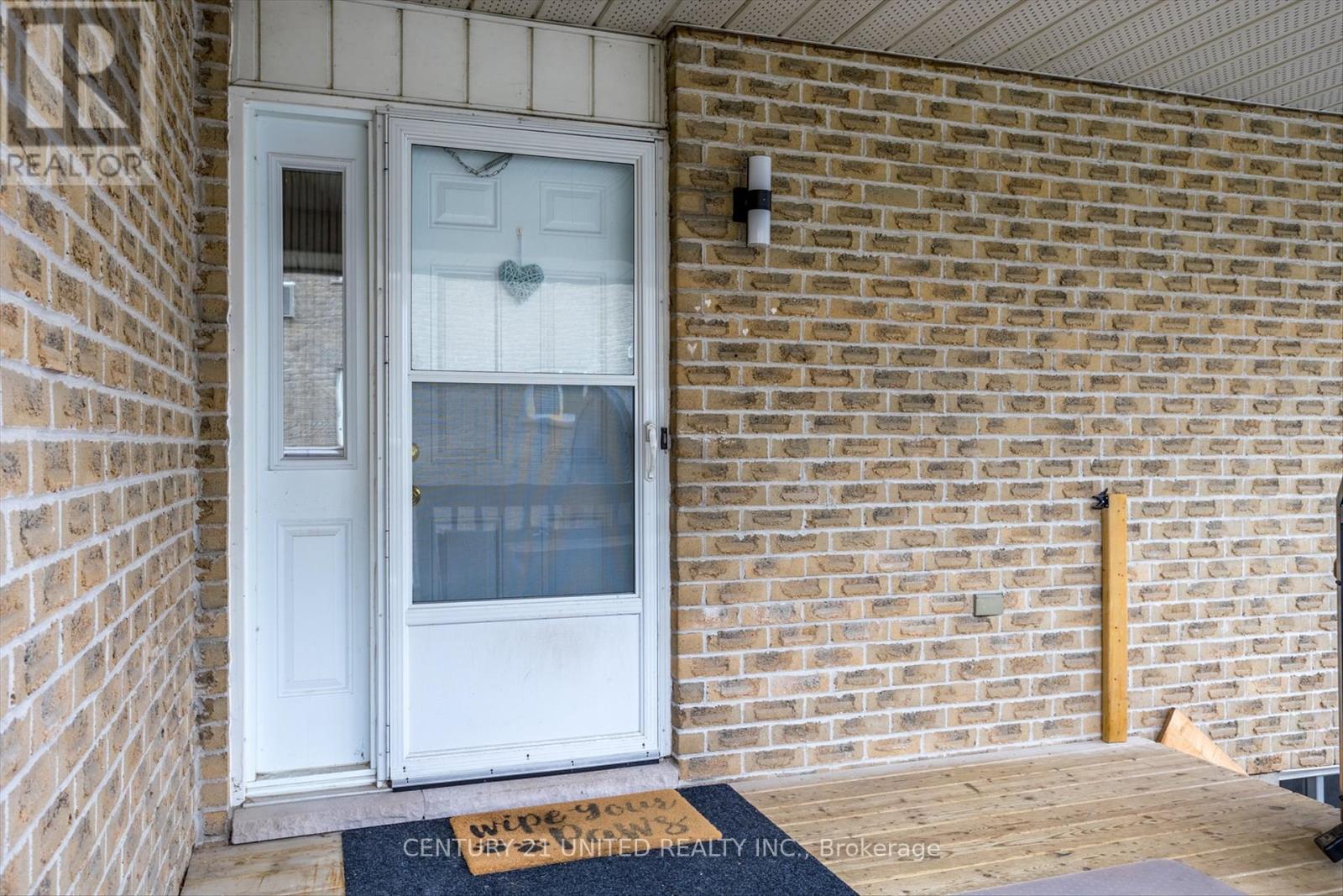 510 Crystal Drive, Peterborough South (East), Ontario  K9J 8G8 - Photo 3 - X12106124