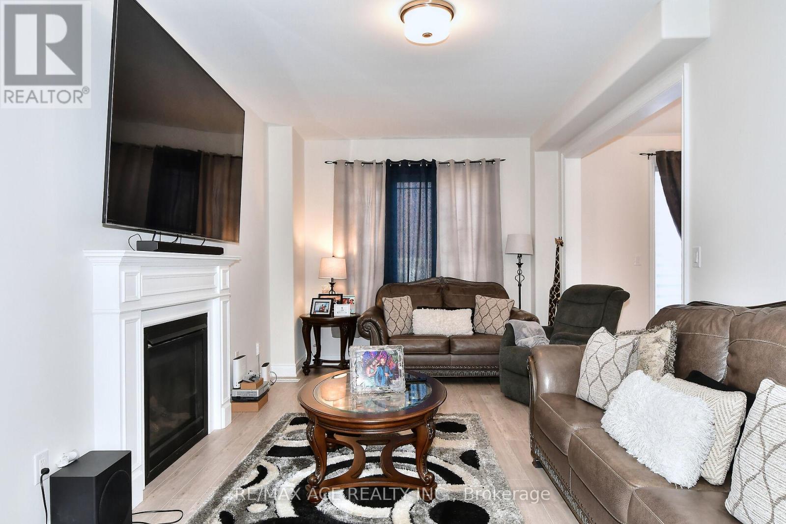 534 Macintosh Grove, Peterborough (Northcrest), Ontario  K9H 0K1 - Photo 10 - X12109020