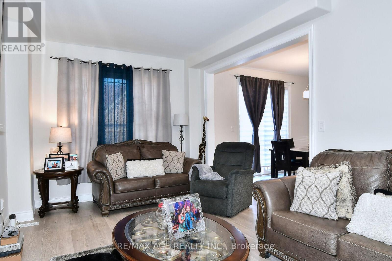 534 Macintosh Grove, Peterborough (Northcrest), Ontario  K9H 0K1 - Photo 11 - X12109020