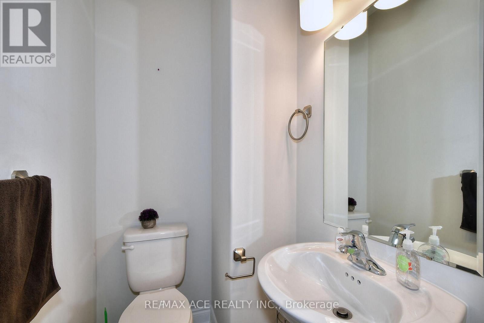 534 Macintosh Grove, Peterborough (Northcrest), Ontario  K9H 0K1 - Photo 19 - X12109020