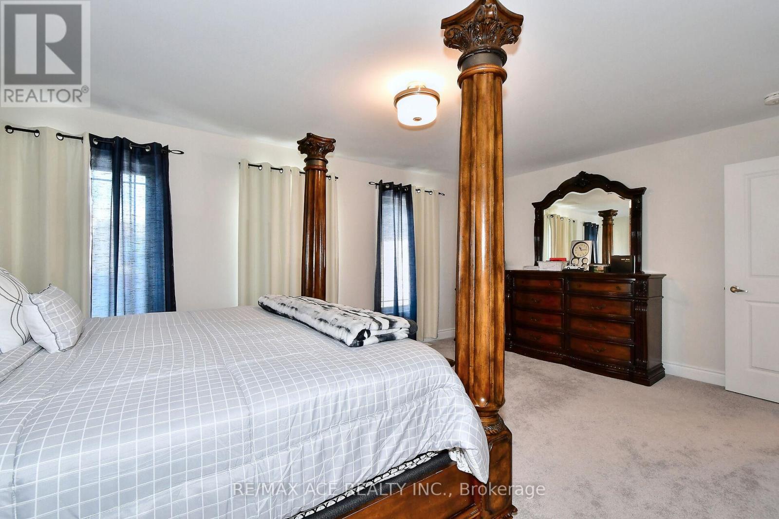 534 Macintosh Grove, Peterborough (Northcrest), Ontario  K9H 0K1 - Photo 22 - X12109020