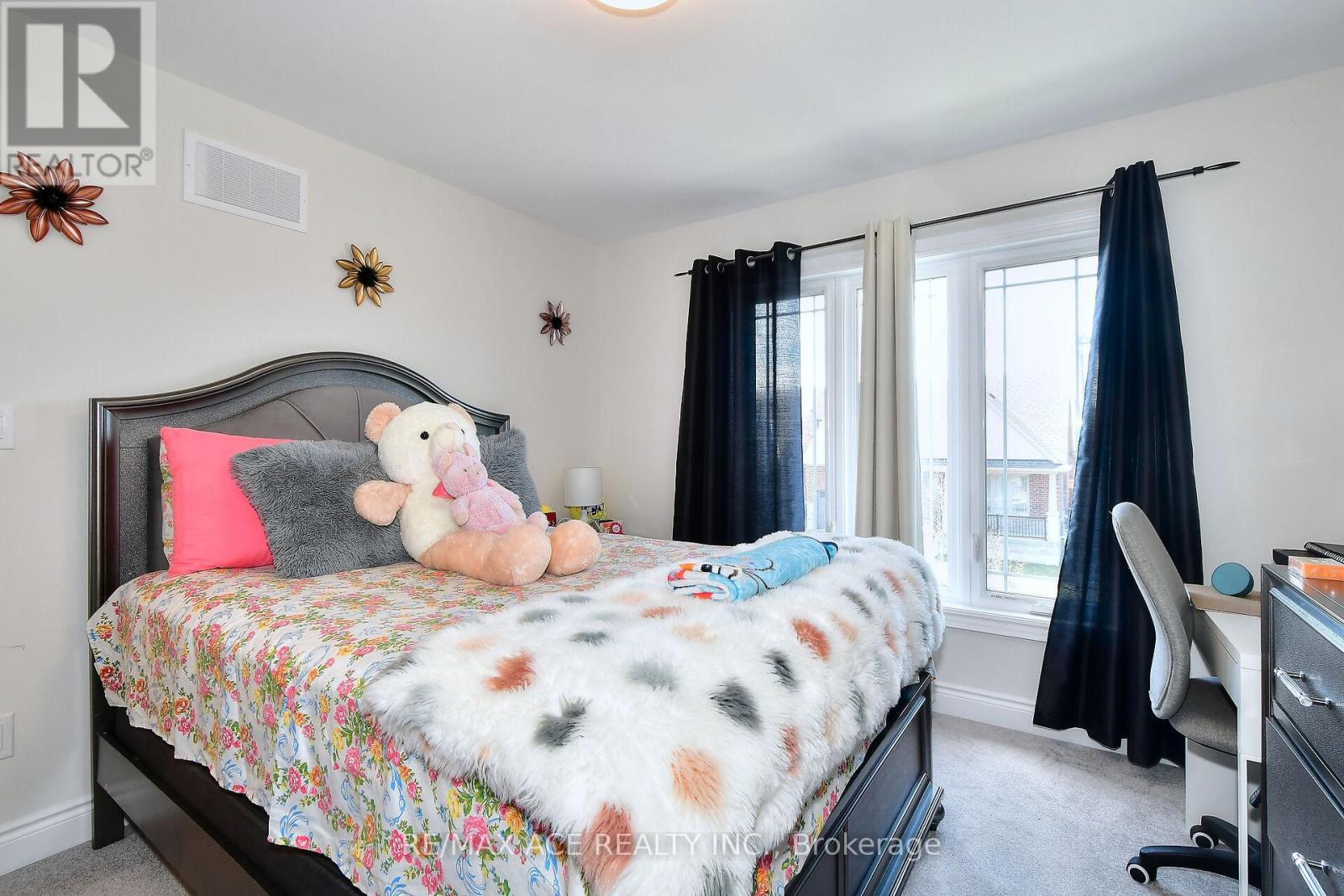 534 Macintosh Grove, Peterborough (Northcrest), Ontario  K9H 0K1 - Photo 29 - X12109020