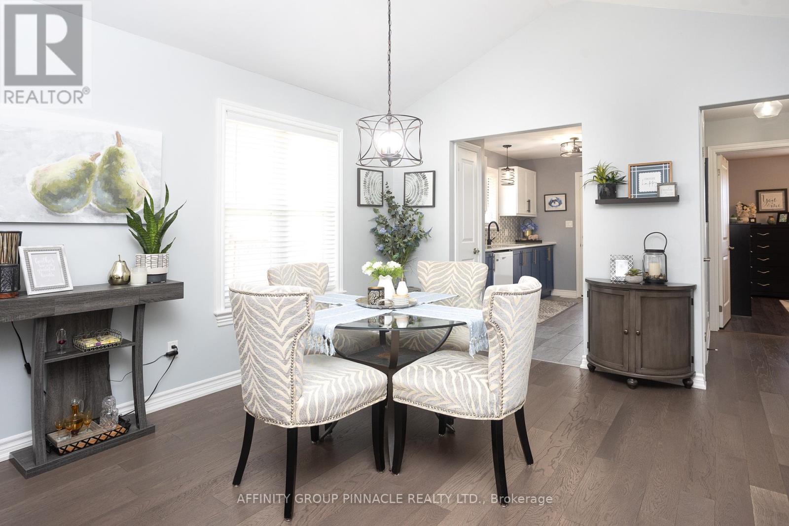 30 Lisbeth Crescent, Kawartha Lakes (Lindsay), Ontario  K9V 0C9 - Photo 11 - X12112024
