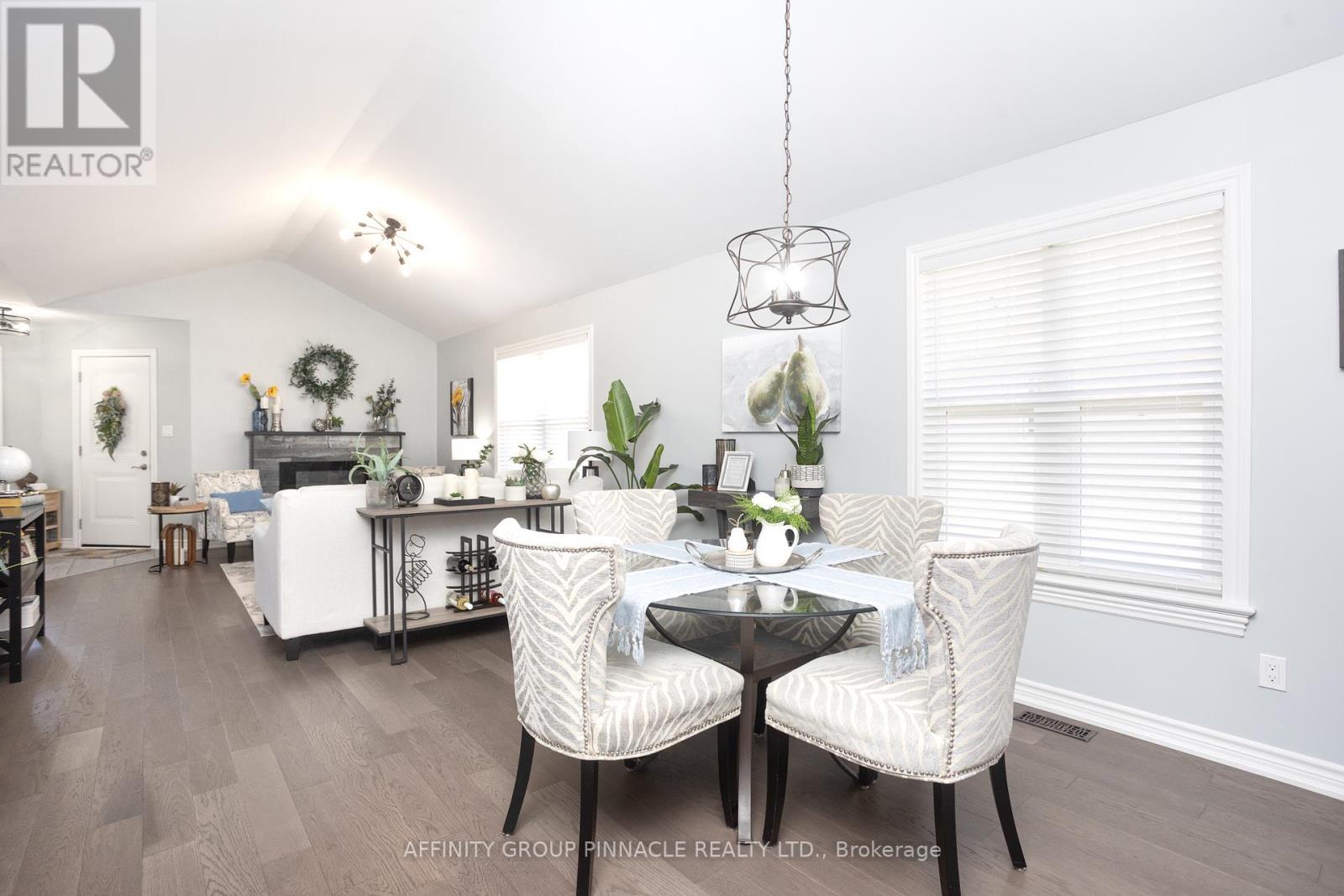 30 Lisbeth Crescent, Kawartha Lakes (Lindsay), Ontario  K9V 0C9 - Photo 12 - X12112024