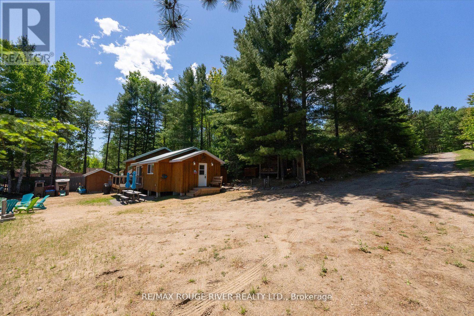 214b Centre Road, Hastings Highlands (Mcclure Ward), Ontario  K0L 2K0 - Photo 18 - X12112053