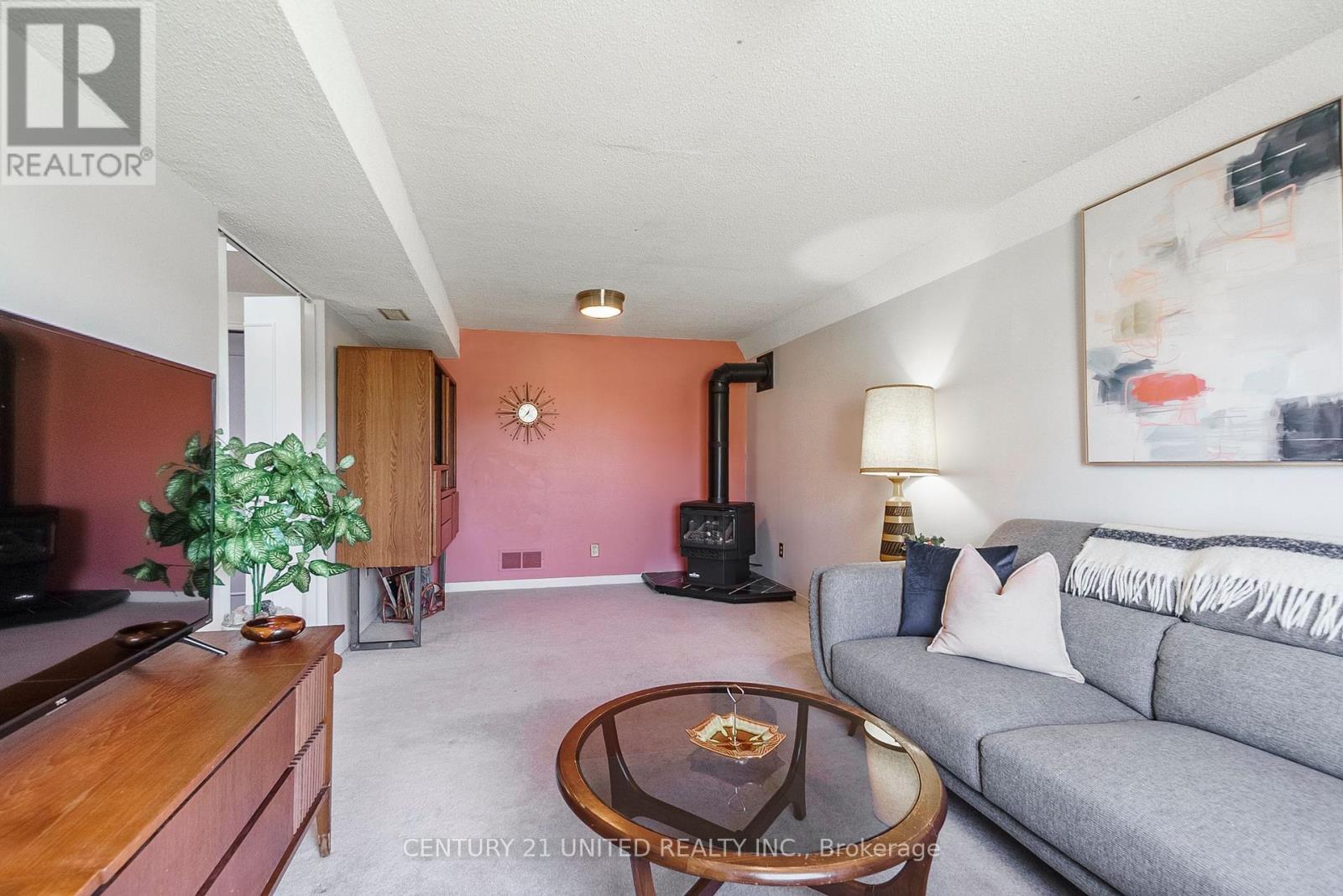2120 Meadowview Road, Peterborough East (South), Ontario  K9L 1S4 - Photo 19 - X12112166