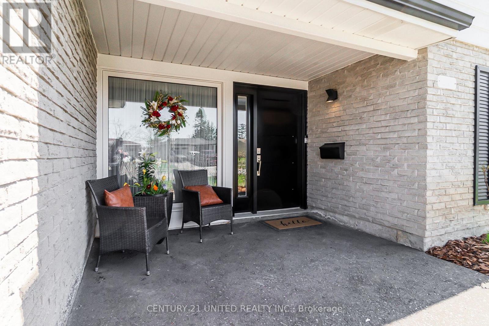 2120 Meadowview Road, Peterborough East (South), Ontario  K9L 1S4 - Photo 2 - X12112166