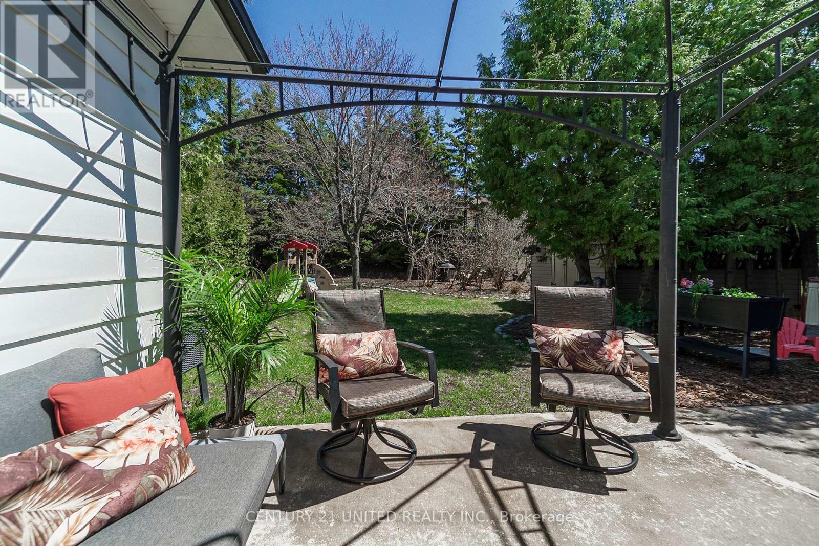 2120 Meadowview Road, Peterborough East (South), Ontario  K9L 1S4 - Photo 29 - X12112166