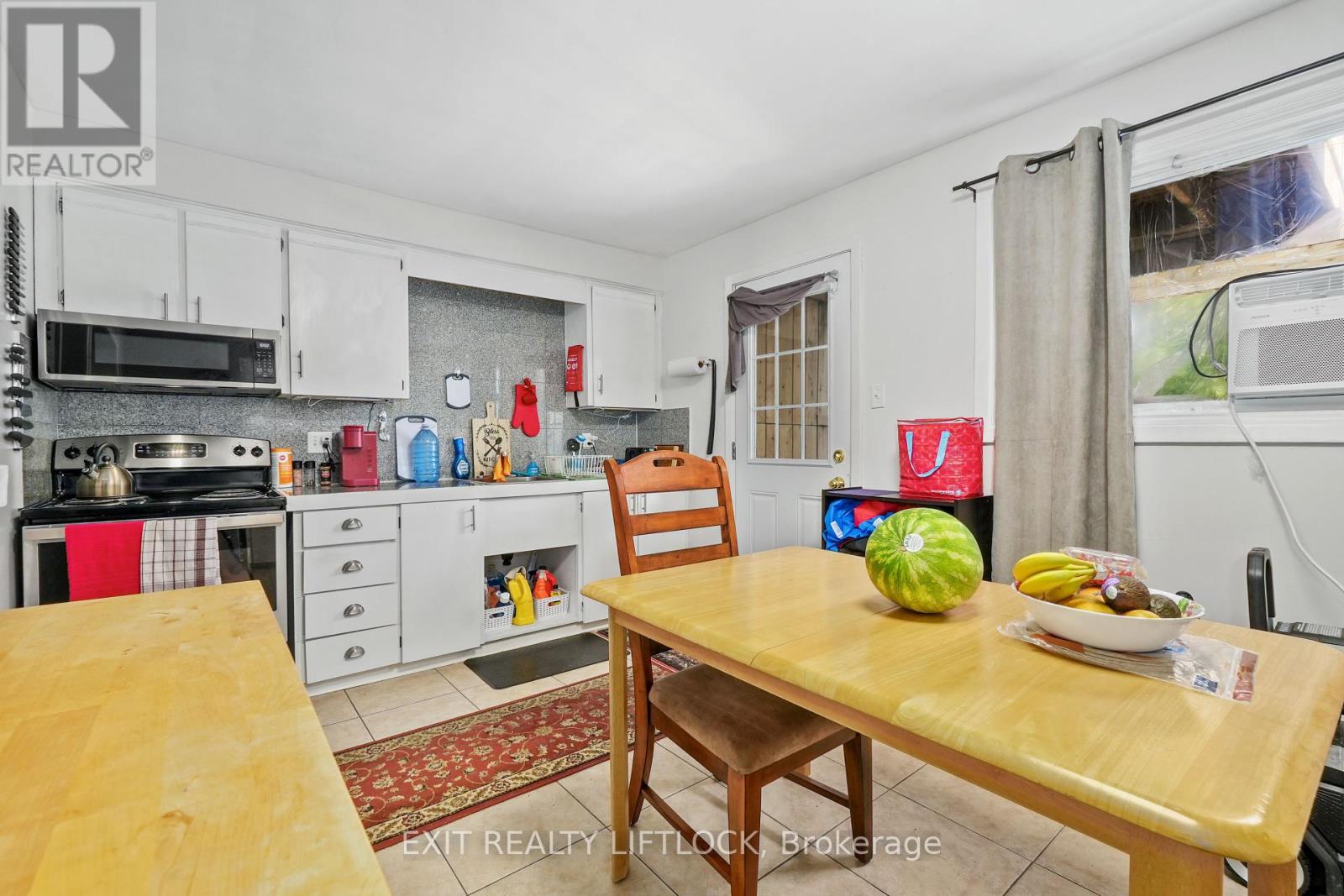 170 Dunlop Street, Peterborough East (North), Ontario  K9H 1R6 - Photo 12 - X12112223