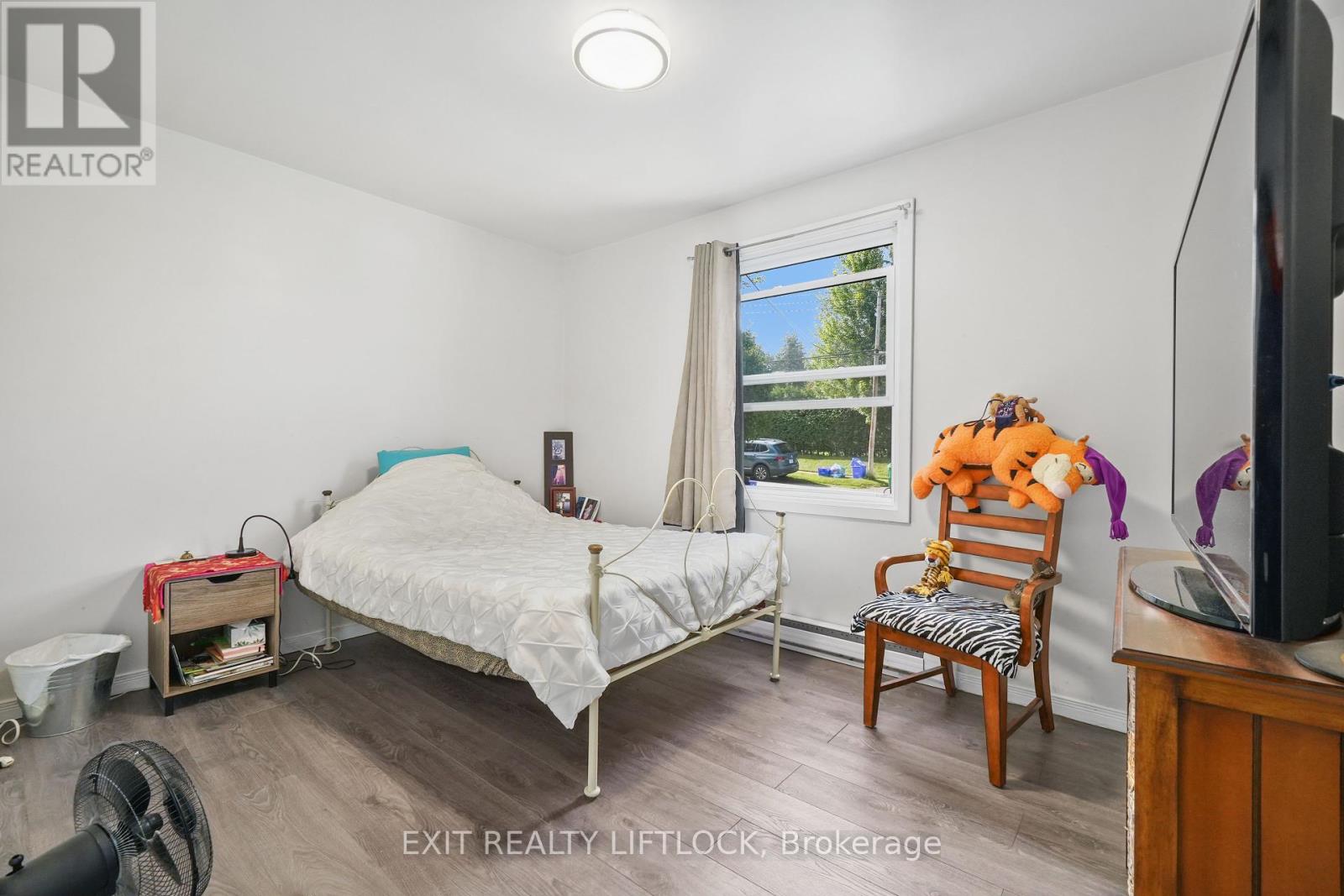 170 Dunlop Street, Peterborough East (North), Ontario  K9H 1R6 - Photo 14 - X12112223