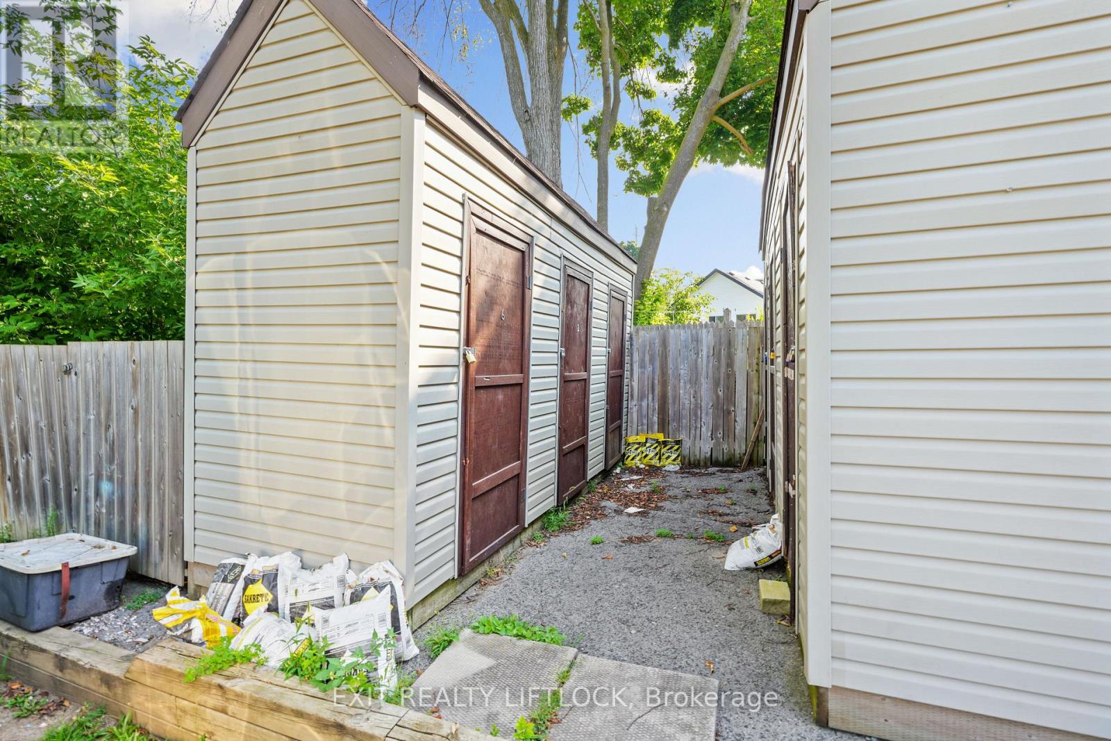 170 Dunlop Street, Peterborough East (North), Ontario  K9H 1R6 - Photo 8 - X12112223