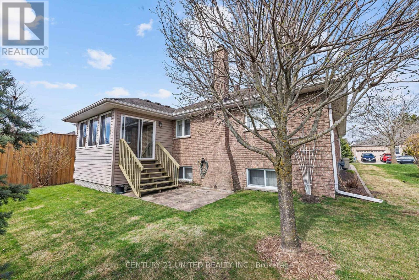 1422 Glenforest Crescent, Peterborough West (North), Ontario  K9K 2J1 - Photo 2 - X12112287