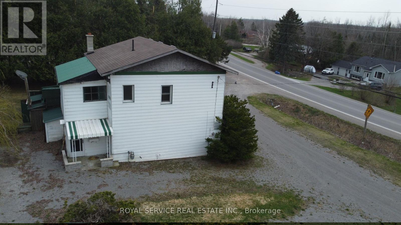 3104 Lakefield Road, Selwyn, Ontario  K9J 6X5 - Photo 5 - X12112375