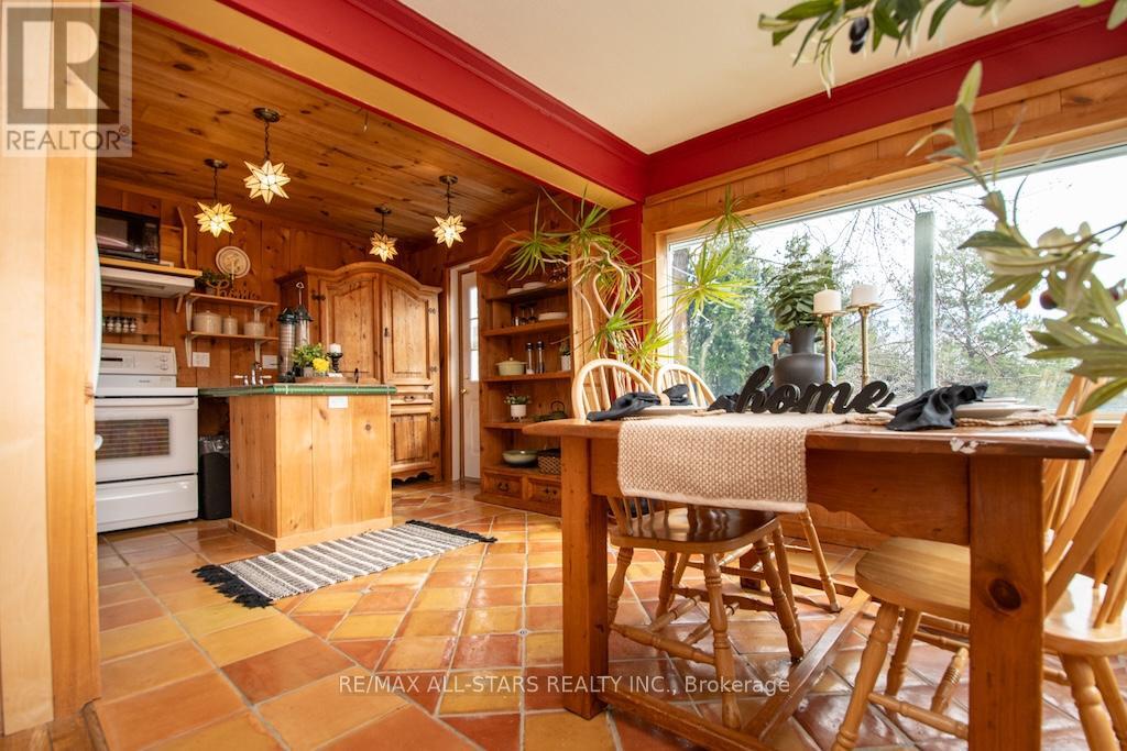 1013 Highway 7a, Kawartha Lakes, Ontario  L0A 1A0 - Photo 13 - X12112403