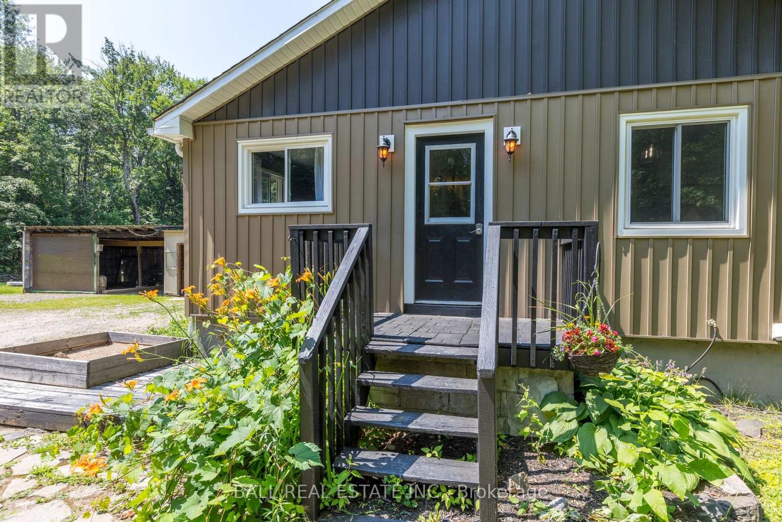 209 Monck Street, Bancroft (Bancroft Ward), Ontario  K0L 1C0 - Photo 5 - X12112679