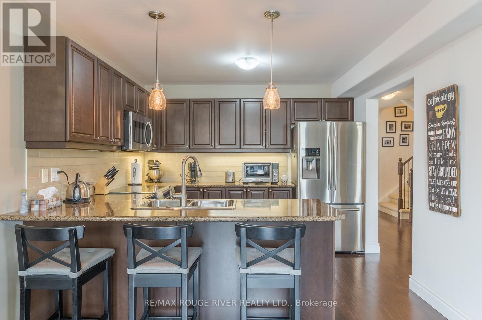 325 Florence Drive, Smith-Ennismore-Lakefield (Lakefield), Ontario  K9J 6X3 - Photo 13 - X12112800