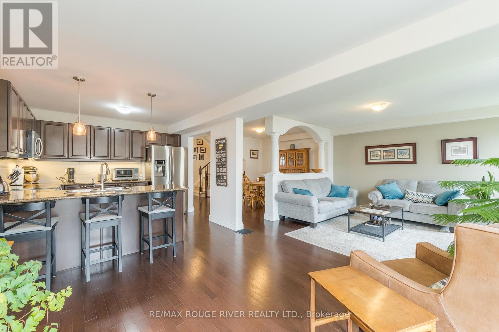 325 Florence Drive, Smith-Ennismore-Lakefield (Lakefield), Ontario  K9J 6X3 - Photo 14 - X12112800