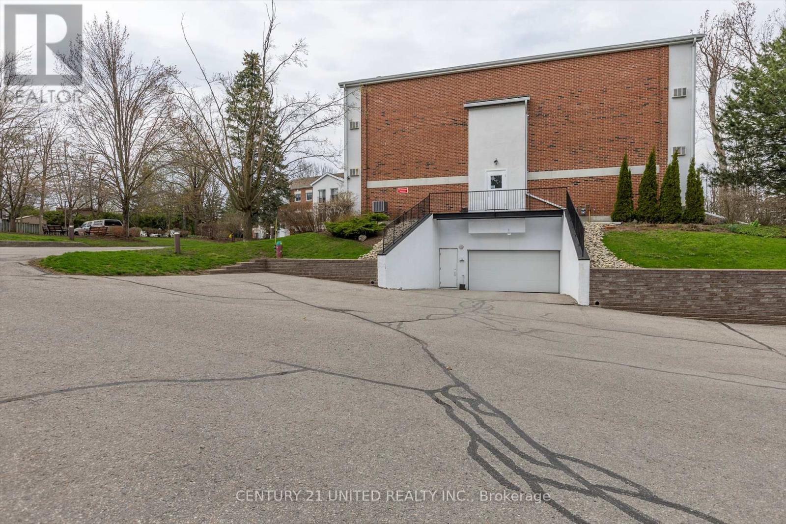 204 - 1111 Water Street, Peterborough North (Central), Ontario  K9H 3P7 - Photo 4 - X12113040