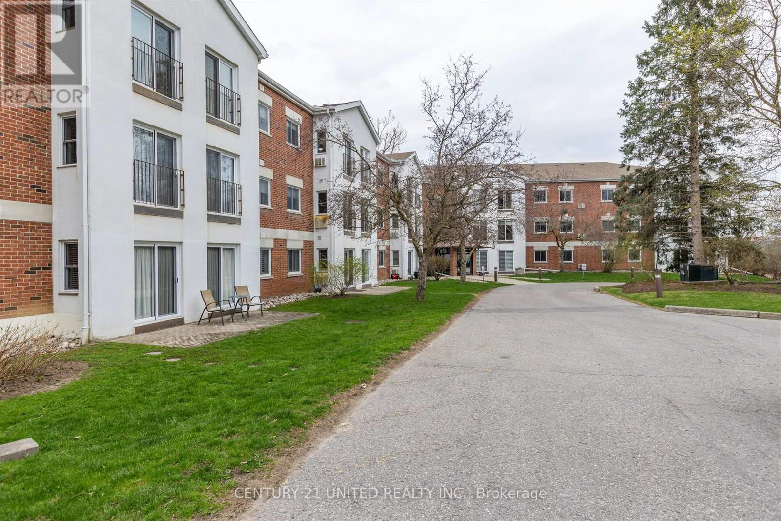 204 - 1111 Water Street, Peterborough North (Central), Ontario  K9H 3P7 - Photo 7 - X12113040