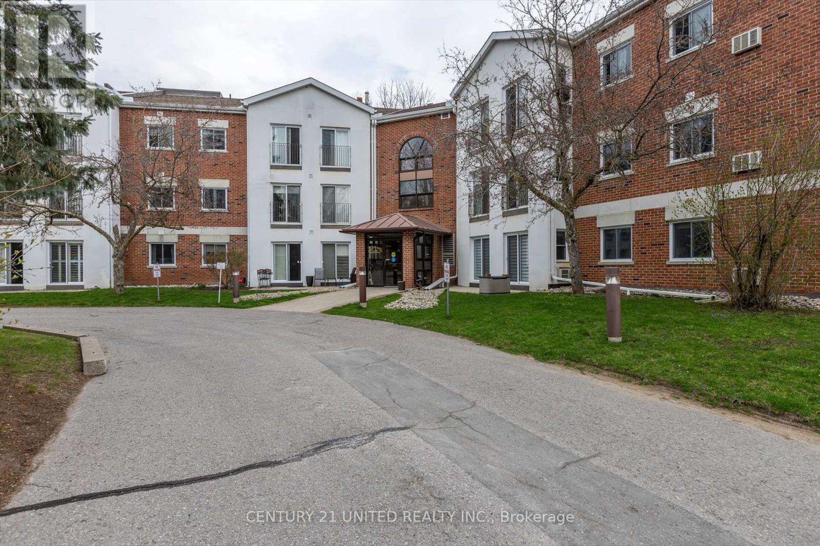 204 - 1111 Water Street, Peterborough North (Central), Ontario  K9H 3P7 - Photo 8 - X12113040