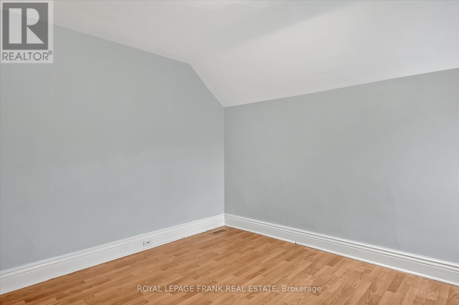 505 Chamberlain Street, Peterborough Central (South), Ontario  K9J 4L3 - Photo 23 - X12113060