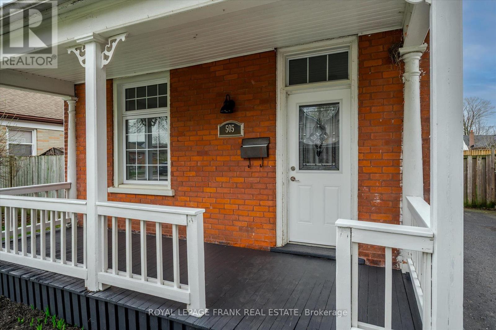 505 Chamberlain Street, Peterborough Central (South), Ontario  K9J 4L3 - Photo 3 - X12113060