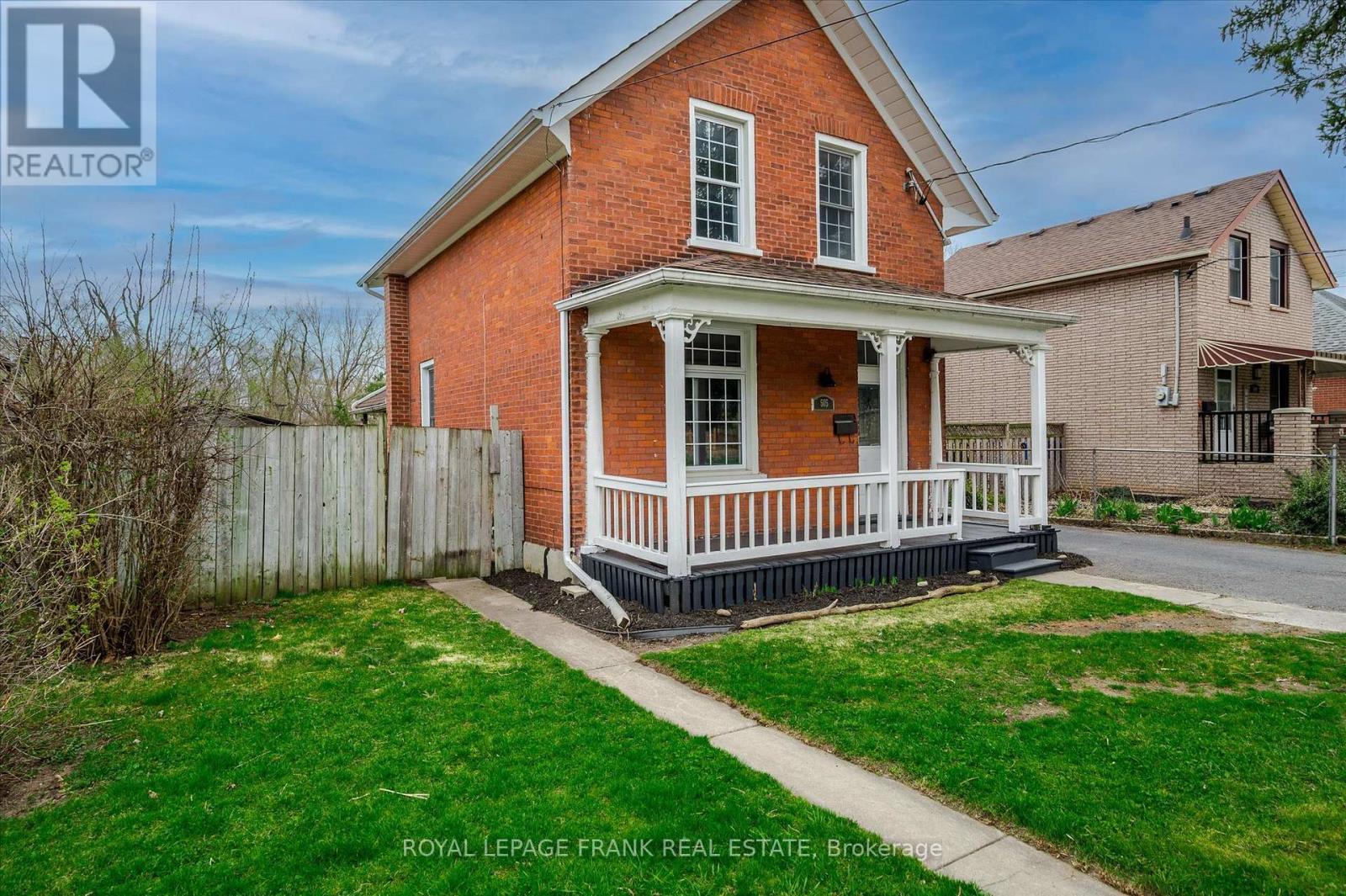 505 Chamberlain Street, Peterborough Central (South), Ontario  K9J 4L3 - Photo 4 - X12113060