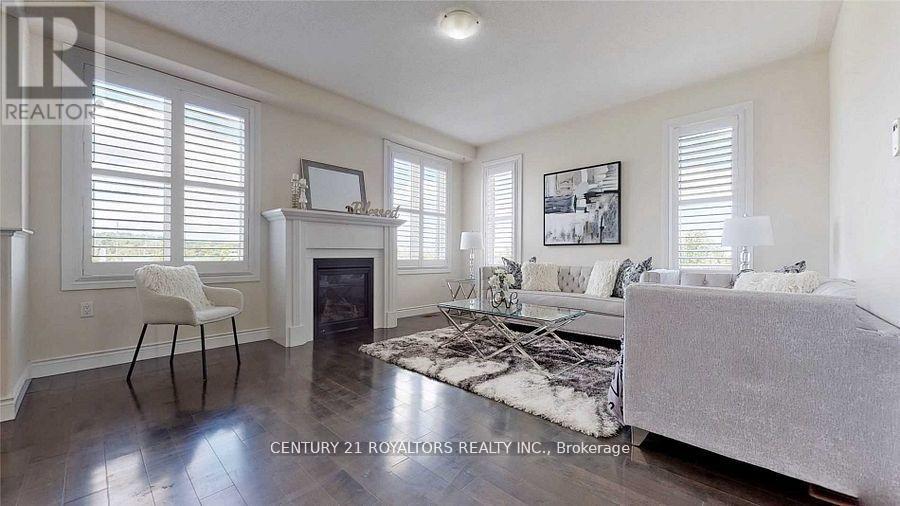 1572 Cahill Drive, Peterborough West (South), Ontario  K9K 0G6 - Photo 6 - X12113081