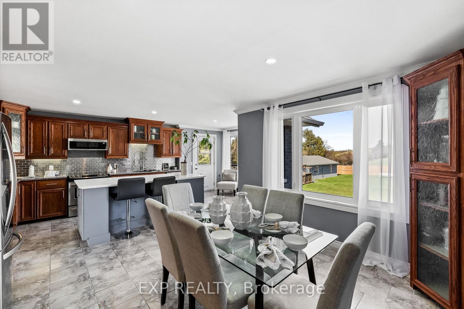1061 County 28 Road, Otonabee-South Monaghan, Ontario  K0L 1V0 - Photo 16 - X12113176