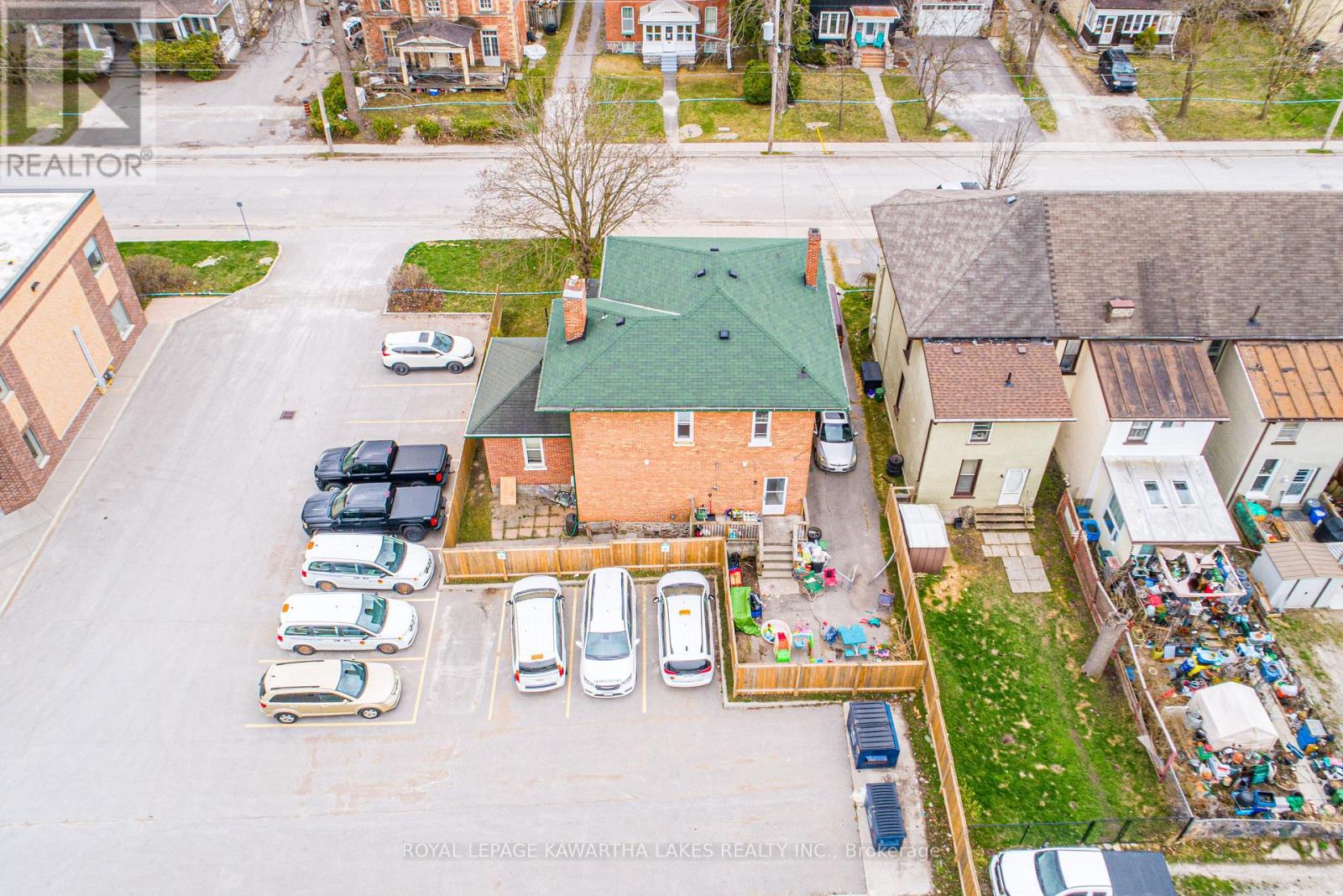 6 Glenelg Street W, Kawartha Lakes (Lindsay), Ontario  K9V 2T8 - Photo 34 - X12113272